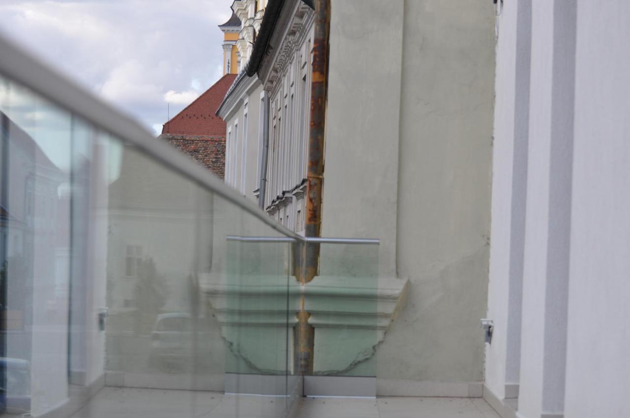 Central Vendeghaz Szekesfehervar Exterior photo