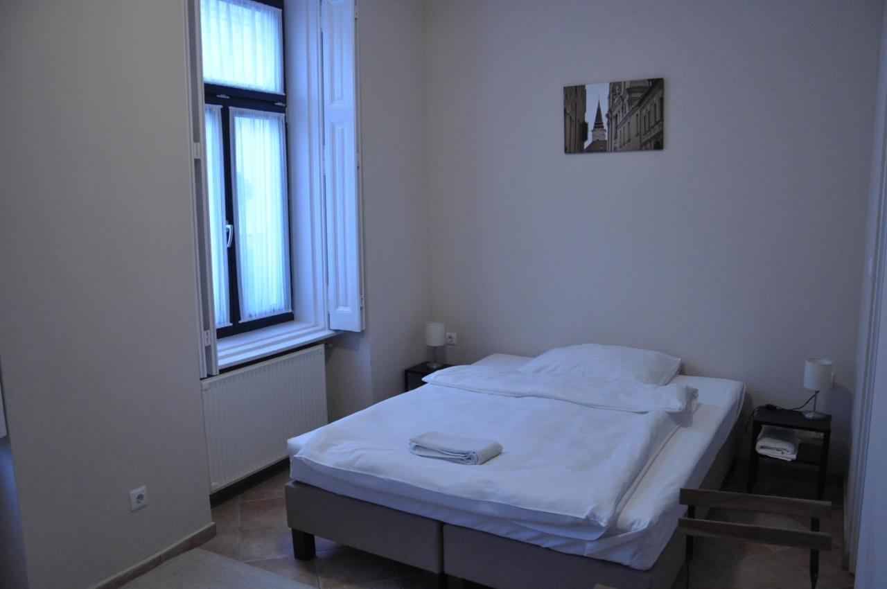 Central Vendeghaz Szekesfehervar Exterior photo